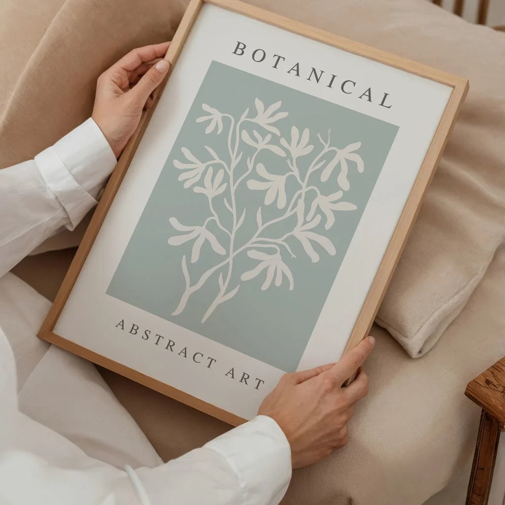 abstraktes botanisches poster im schlafzimmer ruhige minimalistische dekoration